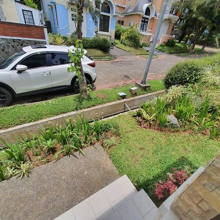Villa Panda H Kota Bunga Puncak Cinengangirang Esterno foto