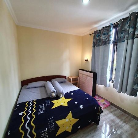 Villa Panda H Kota Bunga Puncak Cinengangirang Esterno foto