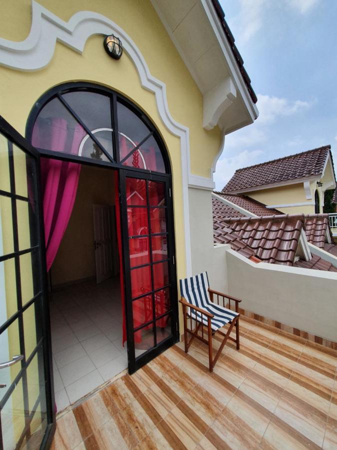Villa Panda H Kota Bunga Puncak Cinengangirang Esterno foto