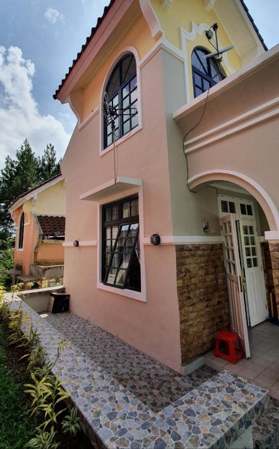 Villa Panda H Kota Bunga Puncak Cinengangirang Esterno foto